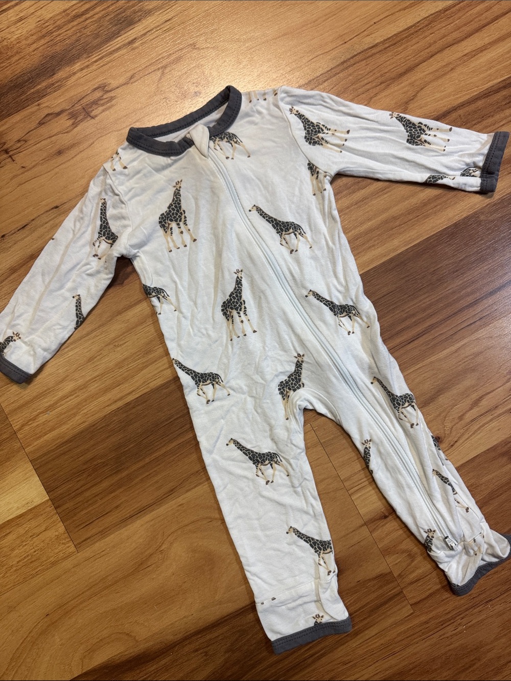 Kyte 6-12M bamboo Giraffe footie